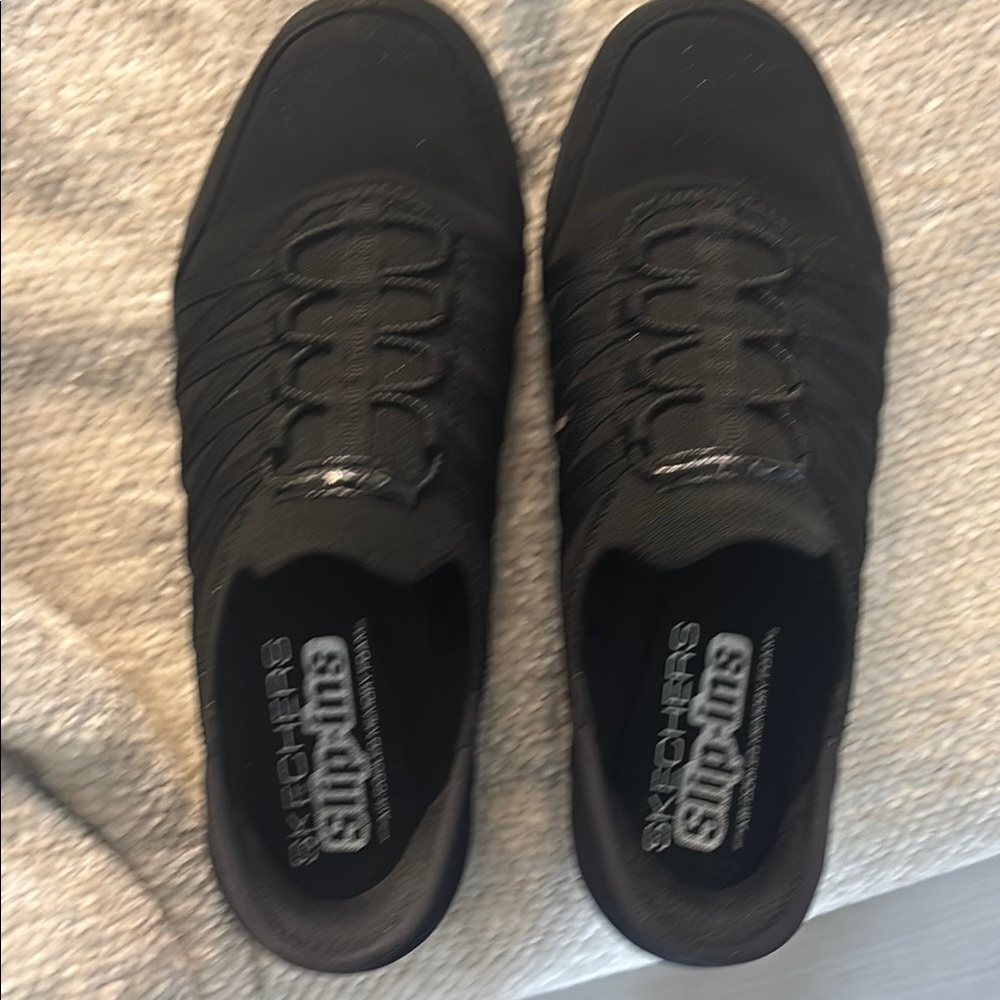 Skechers Black Low-Top Sneakers with Canvas Upper